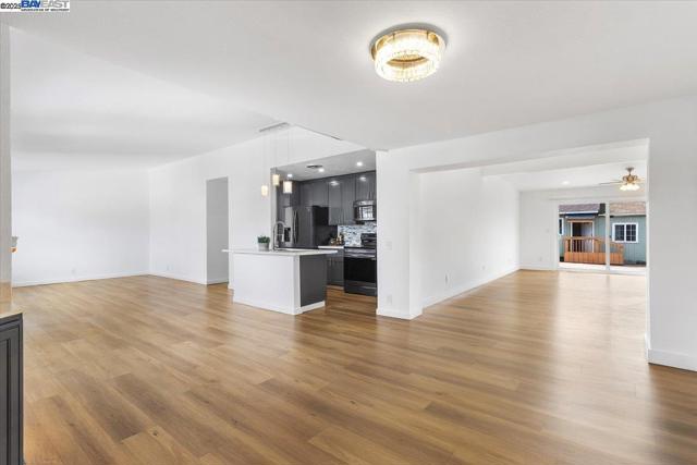 24753 Willimet Way, Hayward CA: https://media.crmls.org/mediaz/c4c21435-5586-4f96-b49d-60d896af639e.jpg