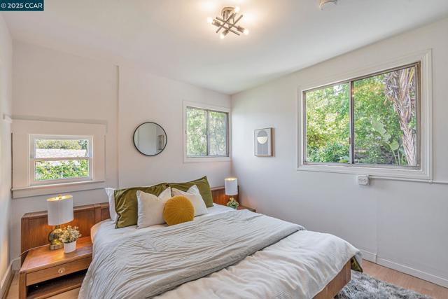 840 E 28th St., Oakland CA: https://media.crmls.org/mediaz/c4c3d02c-3efe-4b1a-9088-4a8b09a79db4.jpg