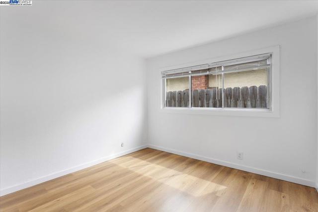 24753 Willimet Way, Hayward CA: https://media.crmls.org/mediaz/c4c48181-6817-4442-8f6a-ce014fbfaa73.jpg