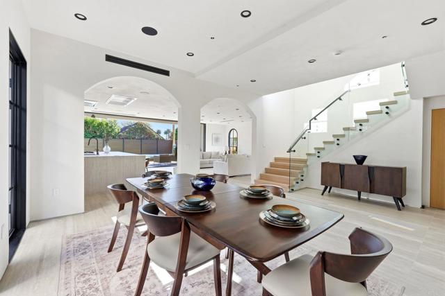 Detail Gallery Image 10 of 52 For 160 N Stanley Dr, Beverly Hills,  CA 90211 - 5 Beds | 5/1 Baths