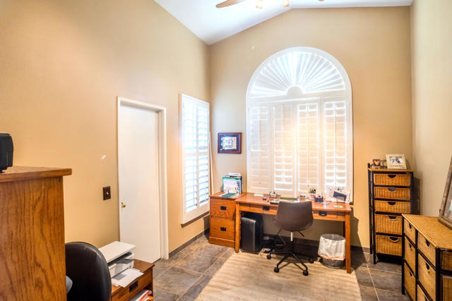 Image 16 of 24 For 69520 Siena Court