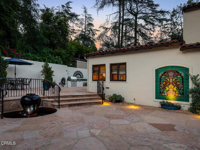 1711 Fairmount Avenue, La Canada Flintridge CA: https://media.crmls.org/mediaz/c4c58e66-f3df-4ffb-acf8-5bde03b1d455.jpg