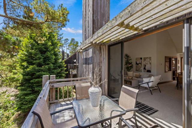 24520 Outlook Drive, Carmel CA: https://media.crmls.org/mediaz/c4c5d2a0-5ce3-4048-9231-69c4758f46d6.jpg
