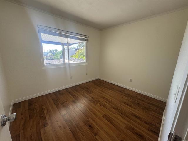 Detail Gallery Image 5 of 14 For 4759 Live Oak Ct, Oceanside,  CA 92056 - 2 Beds | 1/1 Baths