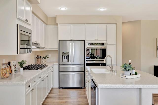 Detail Gallery Image 6 of 34 For 3325 Avenida Magoria, Escondido,  CA 92029 - 3 Beds | 2/1 Baths