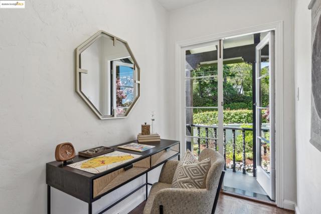 356 Mountain Avenue, Piedmont CA: https://media.crmls.org/mediaz/c4c9d218-ba69-484d-aee0-d6185dd77dcd.jpg
