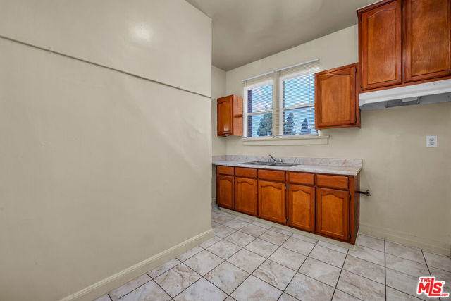 5734 S Broadway, Los Angeles CA: https://media.crmls.org/mediaz/c4caaba6-12e2-4946-ba3b-1b7a3d80de34.jpg