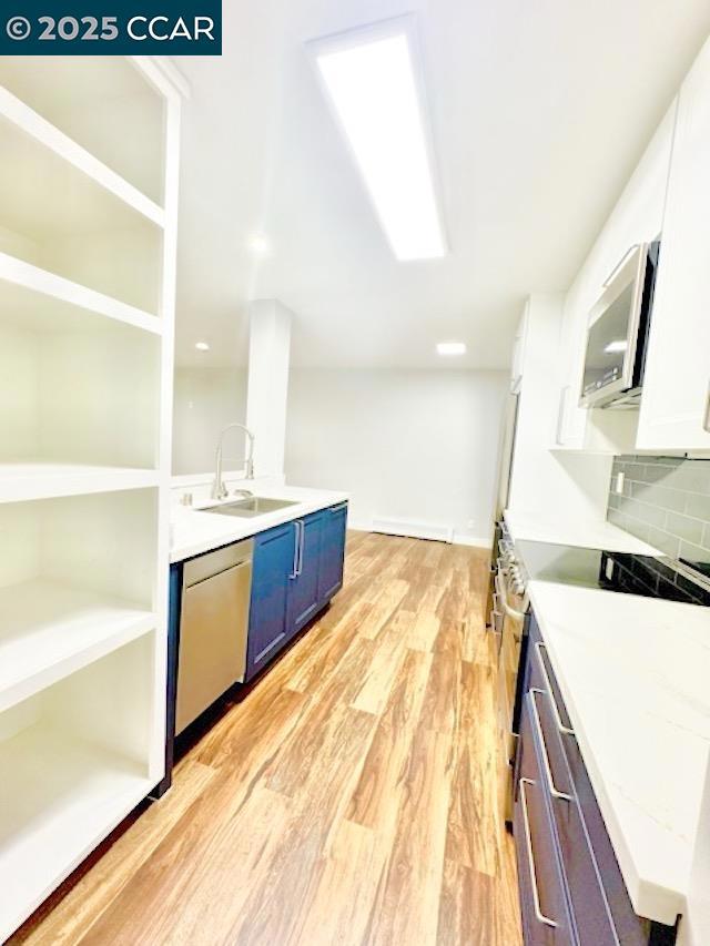 1305 Webster St, Alameda CA: https://media.crmls.org/mediaz/c4cb185c-0ce8-4894-83bd-285b750af077.jpg