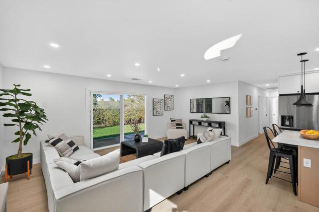 209 Nob Hill Way, Los Gatos CA: https://media.crmls.org/mediaz/c4cc31fd-c64a-4119-ab99-c68ddea54998.jpg