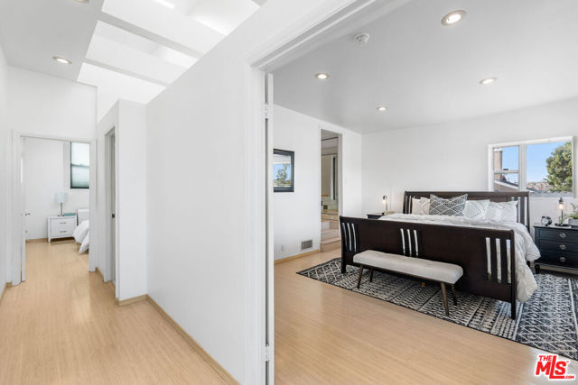 4730 Asteria Street, Torrance CA: https://media.crmls.org/mediaz/c4cc88d3-8da4-441b-a866-600796d1ad28.jpg
