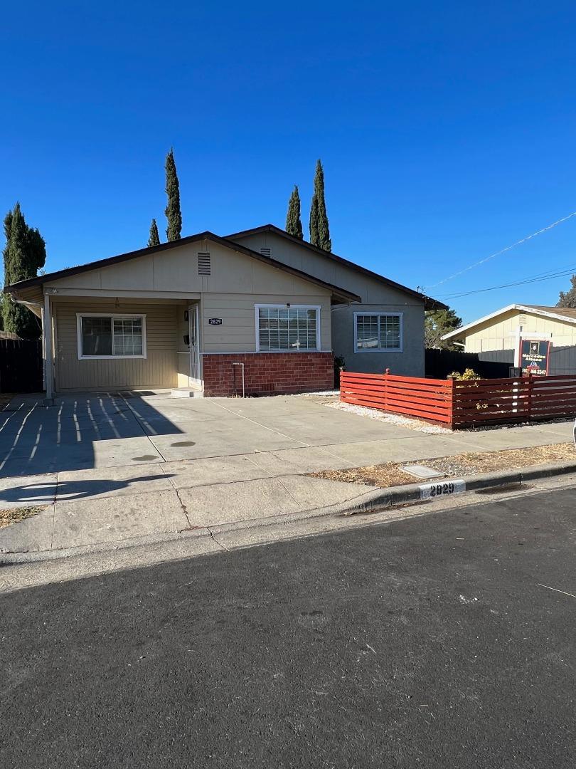 2829 Hilltop Road
