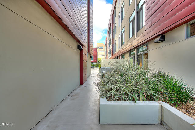 Detail Gallery Image 49 of 56 For 133 S Los Robles Ave #205,  Pasadena,  CA 91101 - 2 Beds | 2 Baths