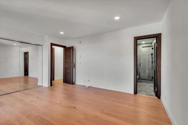 8650 Gulana Avenue, Playa del Rey CA: https://media.crmls.org/mediaz/c4cd195f-1e99-46aa-a953-60a28fc3b894.jpg