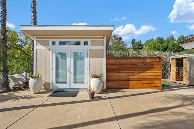 14298 Ipava Dr, Poway CA: https://media.crmls.org/mediaz/c4cdd24e-e1a3-4b71-8b72-4ed75aaa717a.jpg