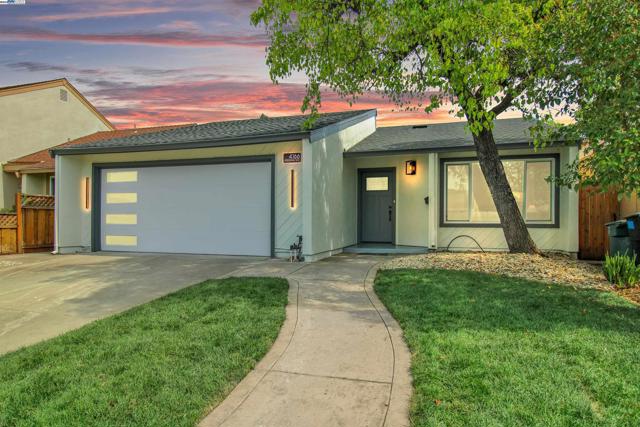 4166 Peregrine Way, Pleasanton CA: https://media.crmls.org/mediaz/c4cdeebe-3fd7-4dc9-ae92-c2fecd9e9ada.jpg
