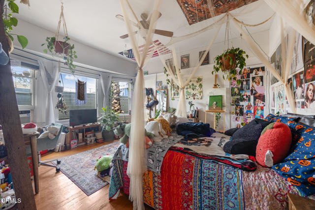 Detail Gallery Image 16 of 39 For 2400 W Main St, Alhambra,  CA 91801 - 3 Beds | 1/1 Baths