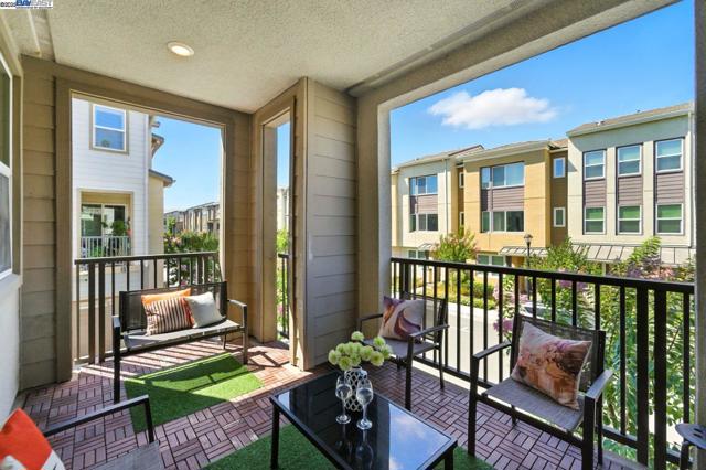 418 Desert Holly St, Milpitas CA: https://media.crmls.org/mediaz/c4cf8b77-5aae-4f6a-add1-630d88226911.jpg