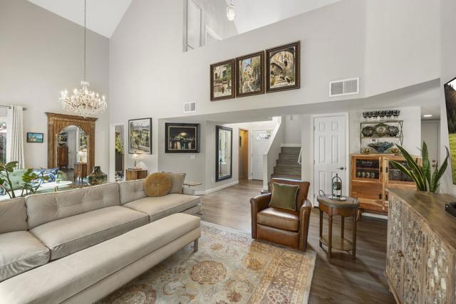 2708 Grove Ave, Carlsbad CA: https://media.crmls.org/mediaz/c4cfb3e2-0520-4b49-b048-4448ad762d95.jpg