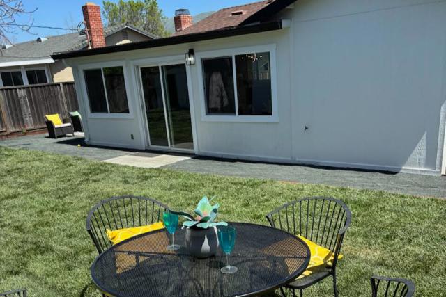 175 Heath Street, Milpitas CA: https://media.crmls.org/mediaz/c4d015ce-b823-40ea-90b5-4152bdff7368.jpg