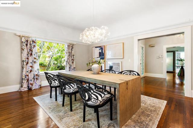 765 University Ave, Palo Alto CA: https://media.crmls.org/mediaz/c4d049a7-ac8b-4b18-8cfa-a0529b77baa6.jpg