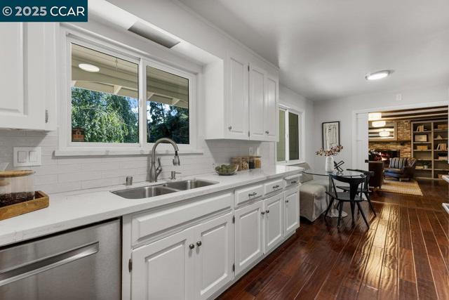 280 Fairway Dr, Danville CA: https://media.crmls.org/mediaz/c4d0513c-da44-41cf-9058-2c9bc615e408.jpg