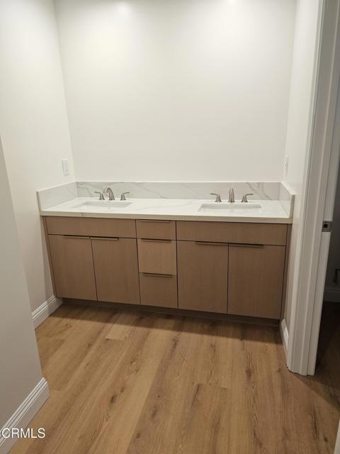 Detail Gallery Image 16 of 20 For 9682 Hillhaven Ave, Tujunga,  CA 91042 - 3 Beds | 3 Baths