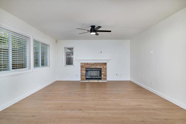 339 La Purisma Way, Oceanside CA: https://media.crmls.org/mediaz/c4d14f11-280e-4ce1-8a2a-dec75bcccfc6.jpg