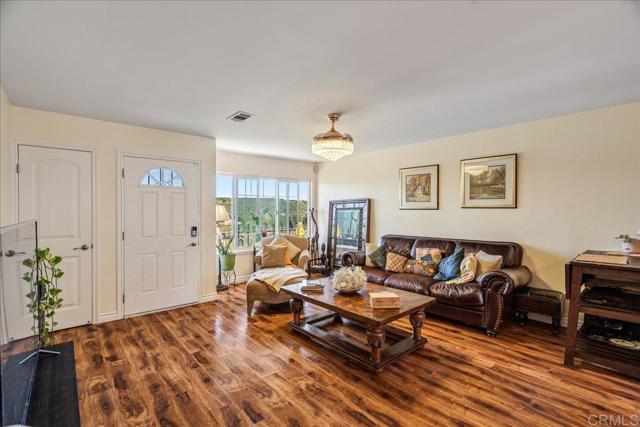 Detail Gallery Image 2 of 31 For 3839 Vista Campana S #66,  Oceanside,  CA 92057 - 2 Beds | 1/1 Baths