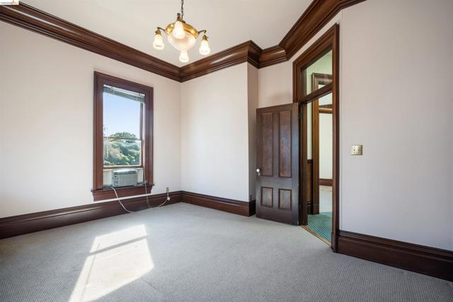 Image 8 of 15 For 653 11th Street