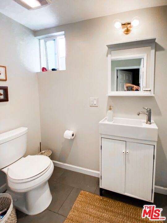 1519 Sunset Avenue, Pasadena CA: https://media.crmls.org/mediaz/c4d2a39d-dbd4-407c-be90-2aa6ff3a2e6b.jpg