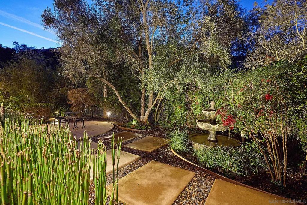 MLS #250034143SD img 13