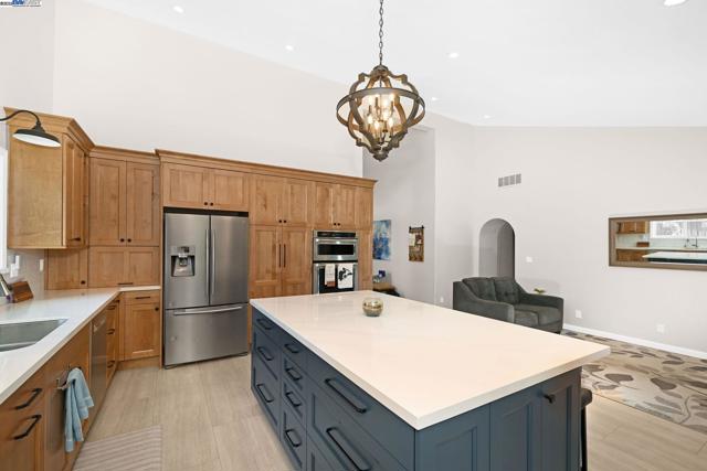 Image 15 of 51 For 1021 Knightwood Ct