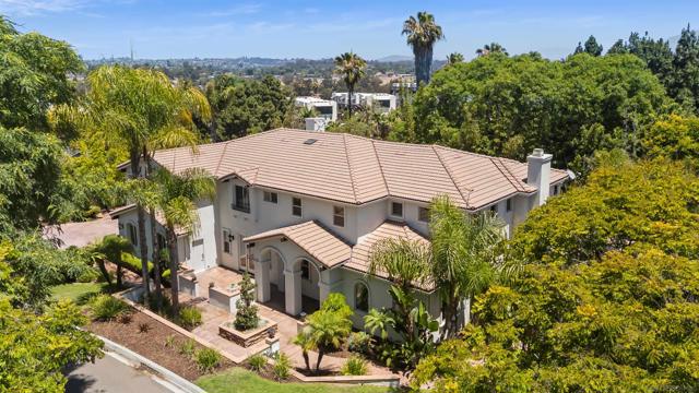101 Lion Circle, Chula Vista CA: https://media.crmls.org/mediaz/c4d43b3b-8de1-4994-8fdb-f813853cf710.jpg