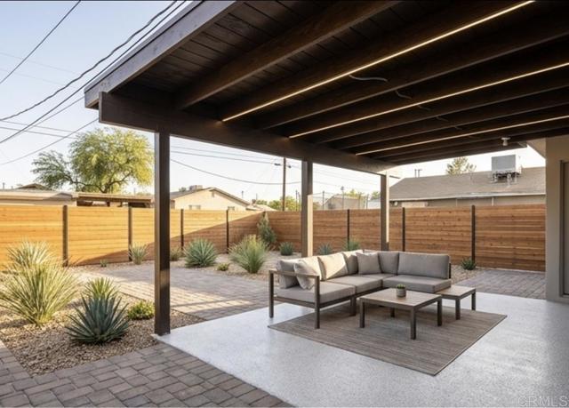 Detail Gallery Image 4 of 8 For 443 W Hamilton Ave, El Centro,  CA 92243 - 3 Beds | 2 Baths