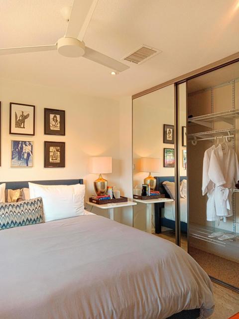 2200 E Acacia, Palm Springs CA: https://media.crmls.org/mediaz/c4d453d1-ed81-411b-9f42-9846e63cbd3a.jpg
