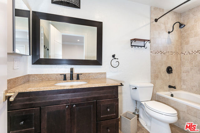 7001 Beckett Street, Tujunga CA: https://media.crmls.org/mediaz/c4d755ea-0431-40df-acda-ad9d500c94be.jpg