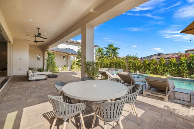 81670 Haflinger Way, La Quinta CA: https://media.crmls.org/mediaz/c4d939f6-3d79-4b85-a001-f0b48ee52af3.jpg