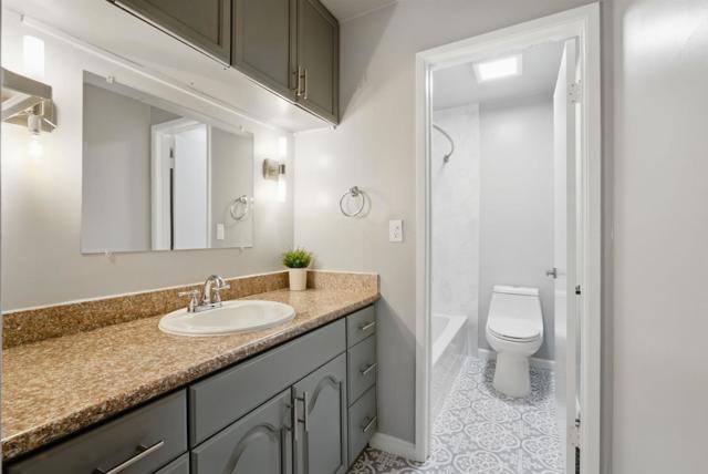 1 Appian Way, South San Francisco CA: https://media.crmls.org/mediaz/c4d94435-0e9b-4af7-ba6a-23c4bb225874.jpg