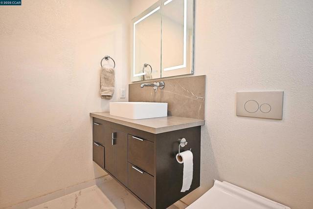 Image 15 of 28 For 1430 Piedra Dr