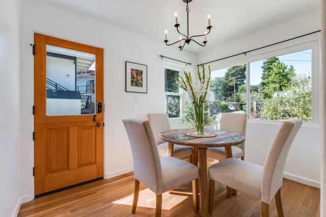 103 Winfield Way, Aptos CA: https://media.crmls.org/mediaz/c4da888c-6416-4db5-a1a2-e25347cd4612.jpg
