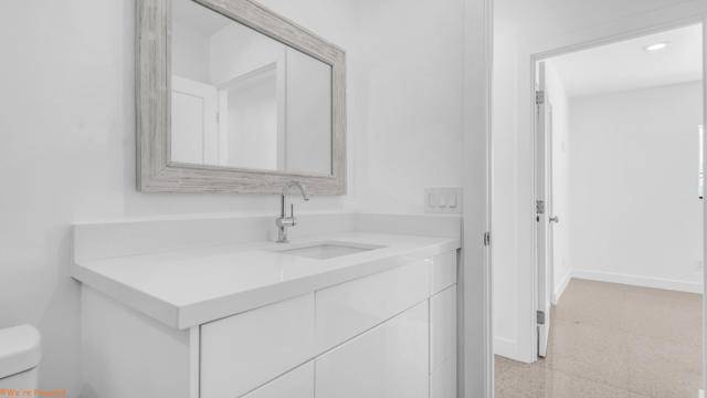 567 W Sunview Avenue, Palm Springs CA: https://media.crmls.org/mediaz/c4dad1db-7c04-4457-ba7b-933ee49a8a7c.jpg