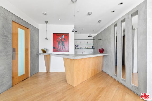 10580 Wilshire Boulevard, Los Angeles CA: https://media.crmls.org/mediaz/c4dae886-321a-4e94-8d85-084115bd5c51.jpg