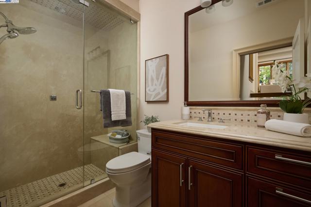 44506 Vista Grande Court, Fremont CA: https://media.crmls.org/mediaz/c4dbd12d-0e24-44c0-a5a0-bf3d6e6d4e28.jpg
