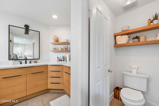 2658 Morning Grove Way, Thousand Oaks CA: https://media.crmls.org/mediaz/c4dc9226-cee0-4274-9a1b-b519d35438d7.jpg