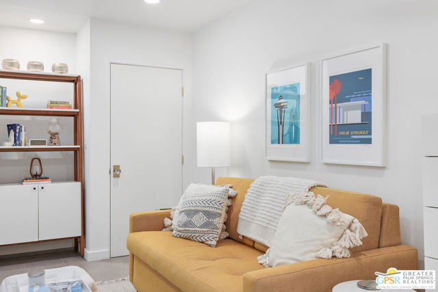 1821 Sandcliff Road, Palm Springs CA: https://media.crmls.org/mediaz/c4dd5016-31d9-4fad-bdb5-72772d7fdfdb.jpg