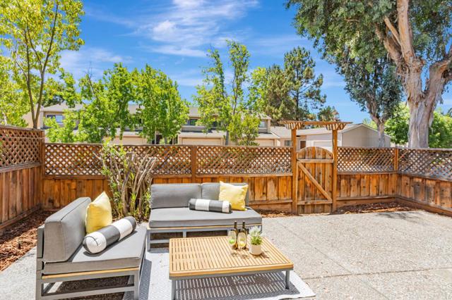 6698 Buggywhip Court, San Jose CA: https://media.crmls.org/mediaz/c4ddbcfb-5cdd-4777-8be8-bd329349b34f.jpg