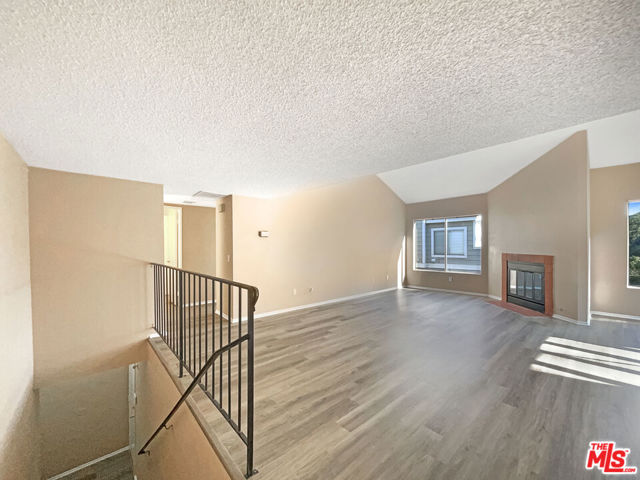 28160 Sloan Canyon Road, Castaic CA: https://media.crmls.org/mediaz/c4ddd285-ea2b-4032-b028-b01b9b17b0b0.jpg