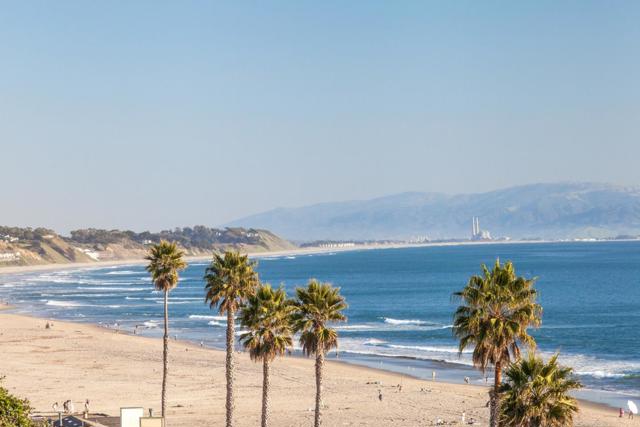 126 Via Novella, Aptos CA: https://media.crmls.org/mediaz/c4dde40e-e021-4eb5-b849-27b651a54af7.jpg