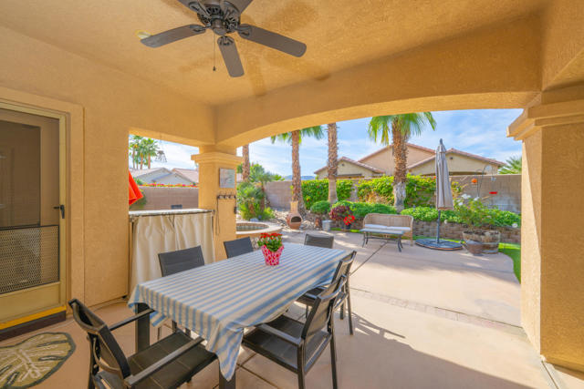 45595 Banff Springs Street, Indio CA: https://media.crmls.org/mediaz/c4de0da5-2b13-411a-966d-7cc559c38e08.jpg