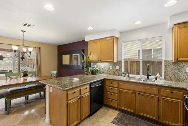 5562 Vista San Simeon, San Diego CA: https://media.crmls.org/mediaz/c4e06b66-f50f-4c79-93f5-b6fd5ea08420.jpg